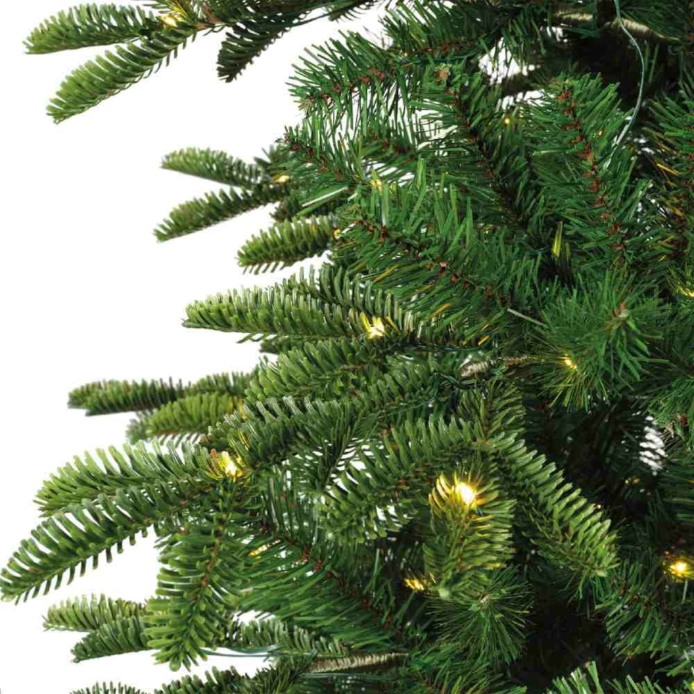 Balsamea Fir kunstkerstboom 240xø145cm | groen | 650 LED lampjes