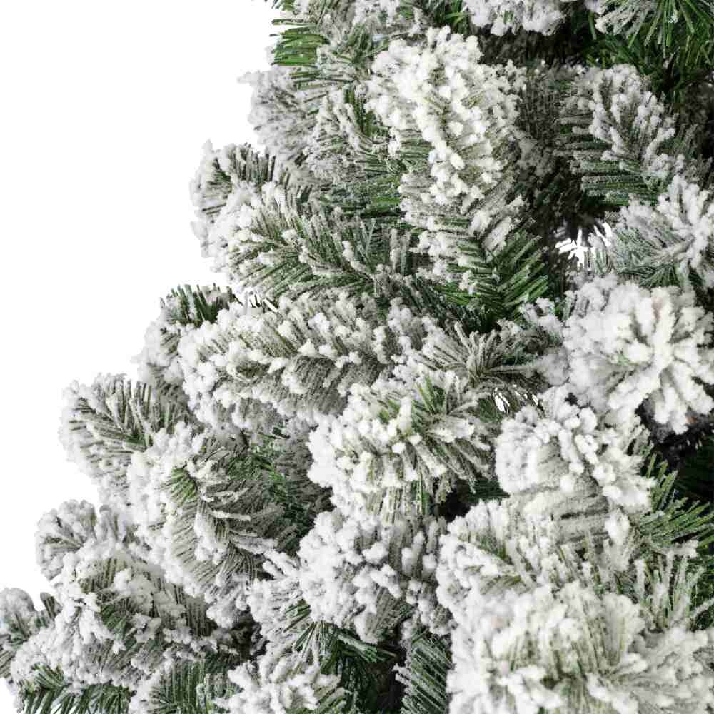 Imperial Pine kunstkerstboom 300xø178cm | wit/met sneeuw