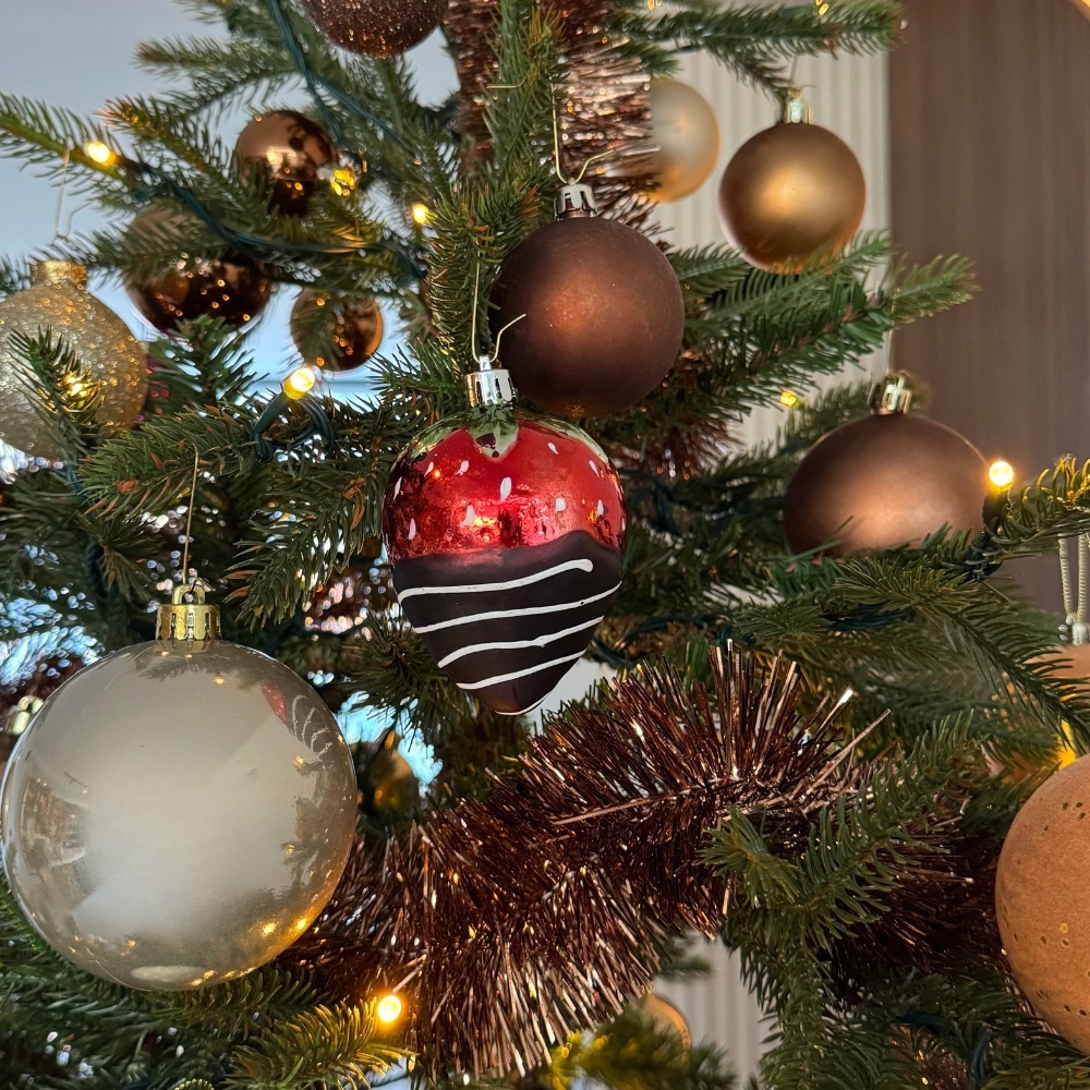 Kersthanger aardbei | onbreekbaar | 9,1cm