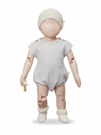 1+ in the family KAI / ivory