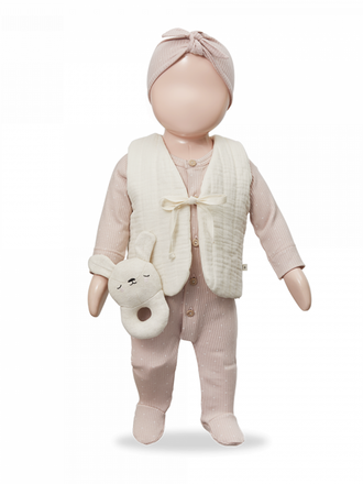 1+ in the family CARI / nude