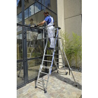 Platform ladder 3 tot 4 treeds Platform ladder 3 tot 4 treeds