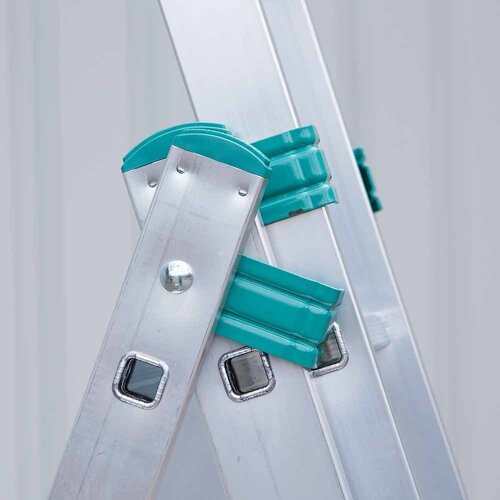 Eurostairs escalera de reforma doméstica de tres tramos recta 3x8 peldaños Eurostairs Eurostairs escalera de reforma doméstica de tres tramos recta 3x8 peldaños