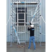 Euroscaffold Elevador solar 14,2 metros de altura de trabajo Euroscaffold Elevador solar 14,2 metros de altura de trabajo