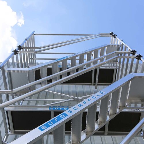 Torre de escalera 135 x 250 x 10,2 m de altura de trabajo Euroscaffold Torre de escalera 135 x 250 x 10,2 m de altura de trabajo