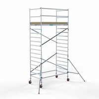 Euroscaffold Remolque para andamios + andamio rodante básico 135 x 250 x 6,2 m Euroscaffold Remolque para andamios + andamio rodante básico 135 x 250 x 6,2 m