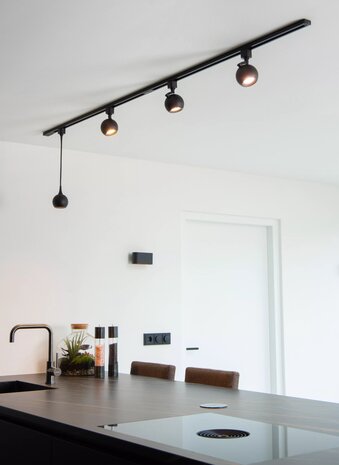 Lucide 1-Fase Spanningsrail Track Railsysteem | Starter Set Compleet - Zwart - 2 meter incl. aansluitmateriaal Lucide 1-Fase Spanningsrail Track Railsysteem | Starter Set Compleet - Zwart - 2 meter incl. aansluitmateriaal