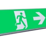 LCB LED Europe  LED NOOD Portieklamp Opaal Armatuur - IP65 - 3W 280Lm - 6500K 865 Daglicht Wit  | 352 x 110MM - Incl. Pictogram