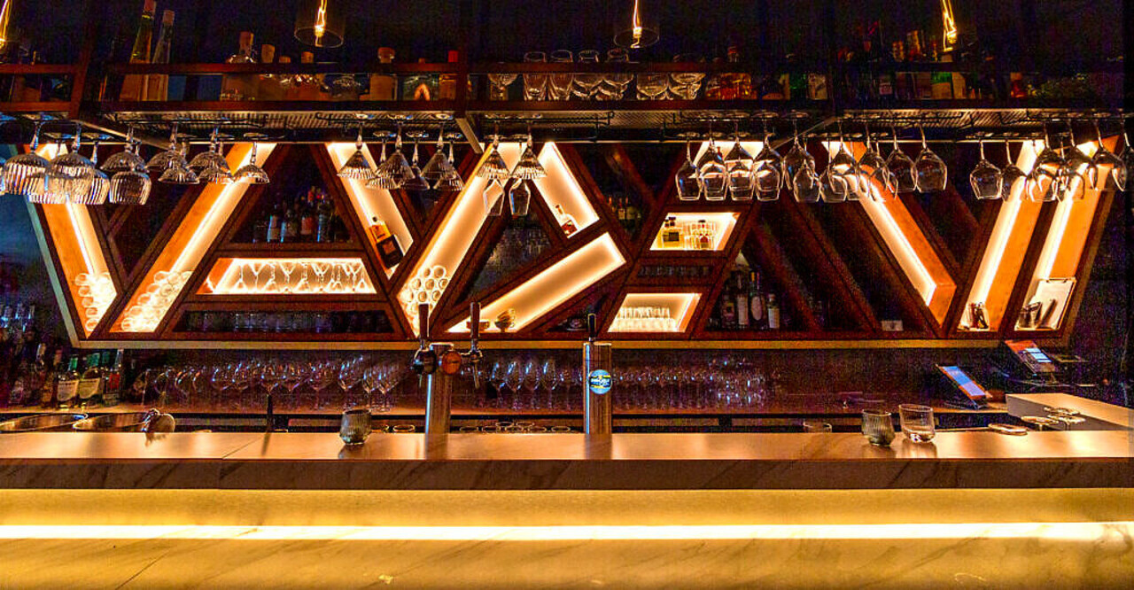 LED line verlichting - Betaalbare Professionele LED Oplossingen LED Strip Lichtlijn - 30m - 8mm breed - 24V 8W/M - 320 Chips p/m - COB - 2700K - IP20