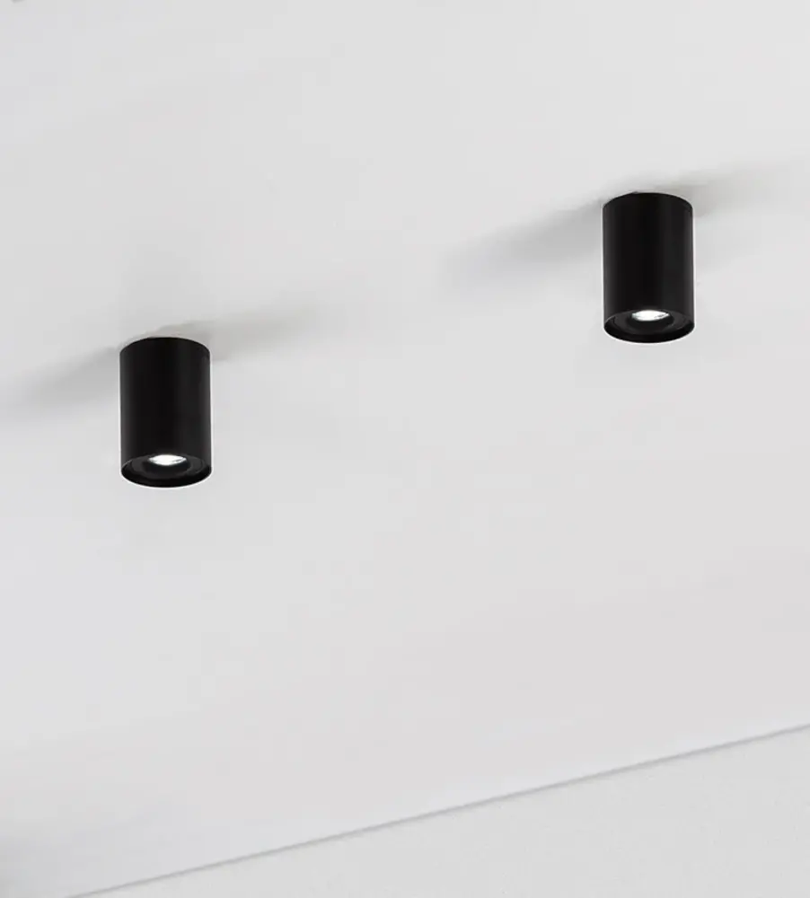 LCB LED Europe LED Plafondspot IP20 Kantelbaar - 96MM - GU10 fitting - Tube Rond Zwart | 125MM hoog - 230v - excl. lichtbron LCB LED Europe LED Plafondspot IP20 Kantelbaar - 96MM - GU10 fitting - Tube Rond Zwart | 125MM hoog - 230v - excl. lichtbron