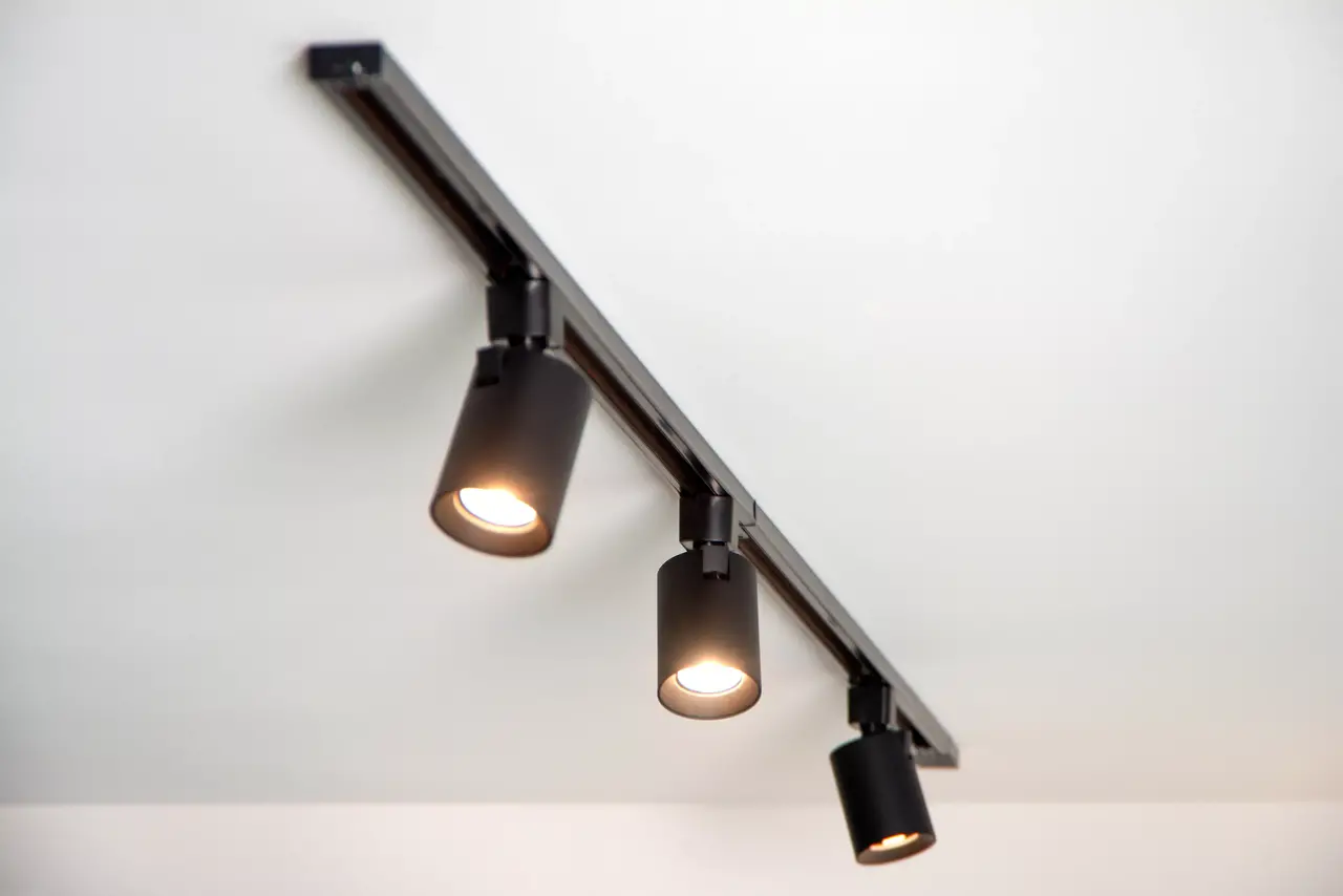 LCB LED LED 3F Railspot 130MM - Zwart Megano Mini - GU10 Fitting |  70MM breed  - Incl. Honinggraat - 3-Phase Universeel  230V LCB LED LED 3F Railspot 130MM - Zwart Megano Mini - GU10 Fitting |  70MM breed  - Incl. Honinggraat - 3-Phase Universeel  230V