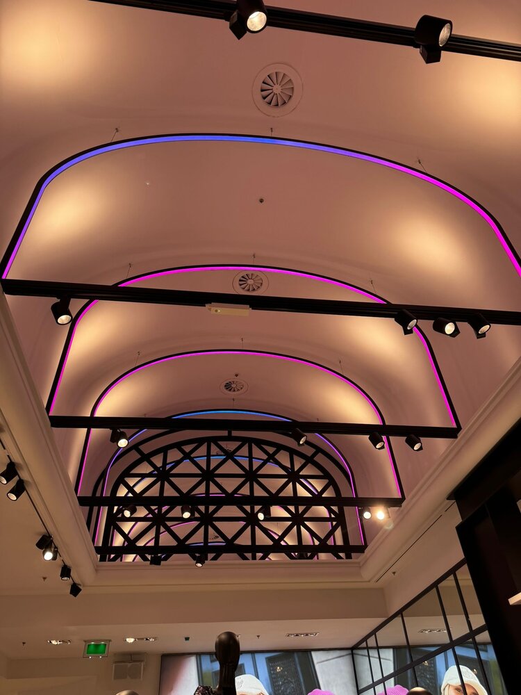 LCB LED Digitale Pixel LED Strip 24V - IP65 -  RGB-IC - 5 meter - 10MM - 70W | 14W/m - Kleurrijke Verlichting voor Slimme Adresbare Installaties