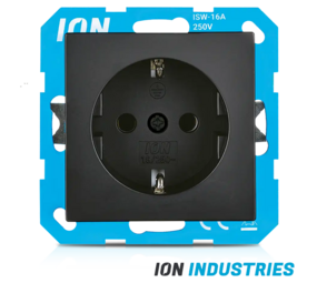 ION INDUSTRIES Stopcontact - Mat Zwart | Randaarde & Kinderbeveiliging