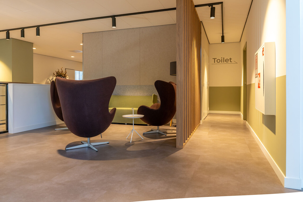 LCB LED Europe  LED 3-Fase Railspot Dimbaar - Zwart - 10W - 30W 950Lm - 2850Lm - CCT 927-930-940 Multi Lumen Switch | Triac Dimbaar - 5 Jaar garantie