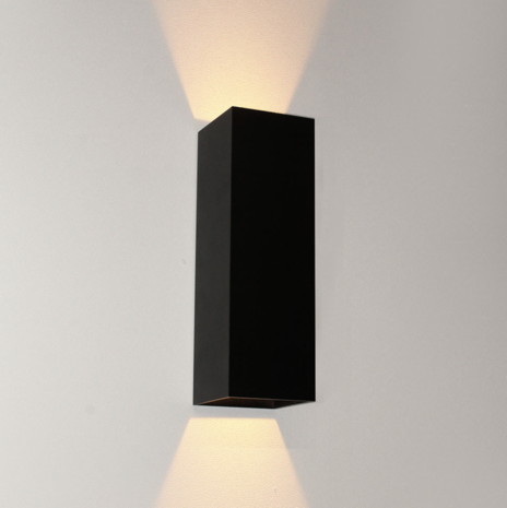 LCB LED Europe LED Buiten Wandlamp IP65 - 250MM - VEGAS250 - 8W 720Lm - 2700K 827 Warm Wit | Zwart LCB LED Europe LED Buiten Wandlamp IP65 - 250MM - VEGAS250 - 8W 720Lm - 2700K 827 Warm Wit | Zwart