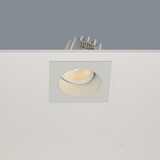 LCB LED Europe  LED Inbouwspot IP44 - Vierkant VENICE 80MM - Matt Wit 1-Lichts - 8W 810Lm - 2700K 827 Warm Wit | Kantelbaar - Stralingshoek 36° - Zaagmaat 68MM