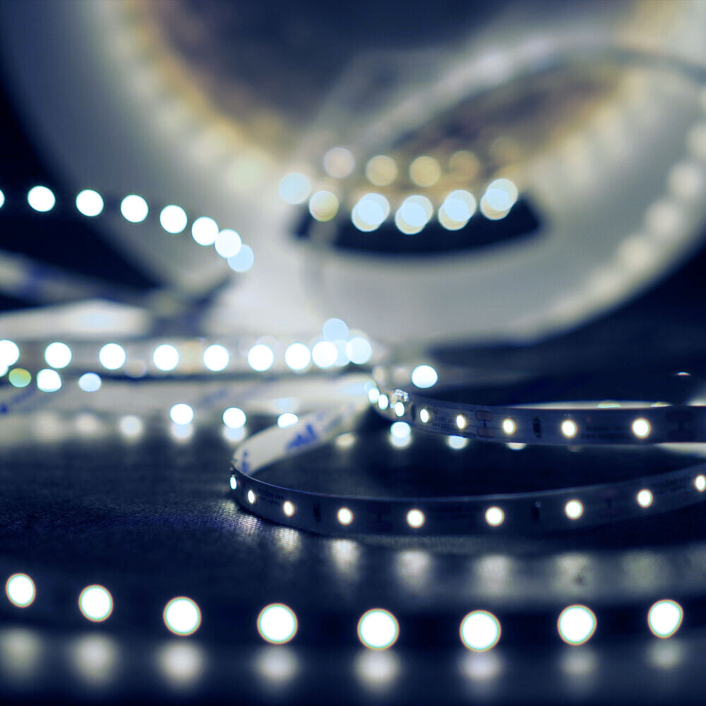 Modee Lighting LED strip 5 meter IP20 - 12V - 24W  2700Lm - 4.8W  60 leds p/m  - 6000K 960 Daglicht wit | 8MM - 2 Jaar Garantie Modee Lighting LED strip 5 meter IP20 - 12V - 24W  2700Lm - 4.8W  60 leds p/m  - 6000K 960 Daglicht wit | 8MM - 2 Jaar Garantie