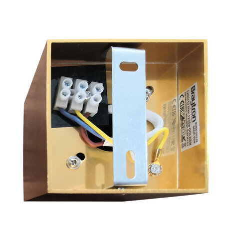 LCB LED Europe LED Opbouwspot - GU10 - IP20 - 80x80x100mm - Aluminium Goud - Kantelbaar - Max 35W | GAMA LCB LED Europe LED Opbouwspot - GU10 - IP20 - 80x80x100mm - Aluminium Goud - Kantelbaar - Max 35W | GAMA