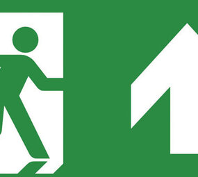 VanLien Noodverlichting: Vluchtwegsignalering  voor de installateur LED Noodverlichtings armatuur SOLO Toebehoren | Pictogramplaat vluchtroute Boven Rechtdoor - Type 7TCA091350R4023