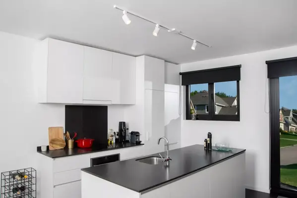 LCB LED Europe  LED 1F Railspot 130MM - Wit Megano Mini - GU10 Fitting |  70MM breed  - Incl. Honinggraat - 1-Phase Universeel  230V