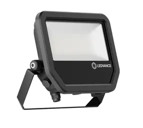 Ledvance Zakelijk: Professionele LED Verlichting & Armaturen LED Breedstraler Aluminium Zwart 41W 5500lm 100D - 830 Warm Wit | IP66 - Symmetrisch Ledvance Zakelijk: Professionele LED Verlichting & Armaturen LED Breedstraler Aluminium Zwart 41W 5500lm 100D - 830 Warm Wit | IP66 - Symmetrisch