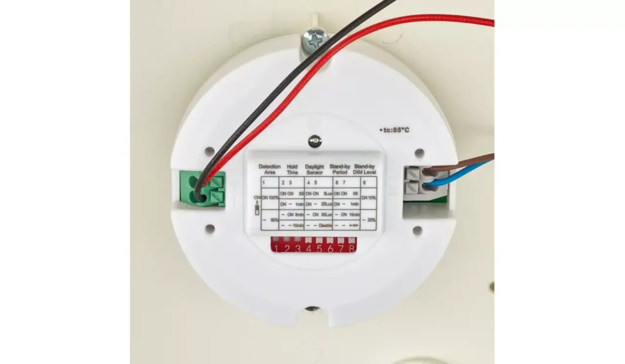 LED Bulkhead - Ledinaire - WL055V - Wit - IP65 - 6w 630lm - 4000K Koel Wit - 374x150mm | Bewegingssensor LED Bulkhead - Ledinaire - WL055V - Wit - IP65 - 6w 630lm - 4000K Koel Wit - 374x150mm | Bewegingssensor