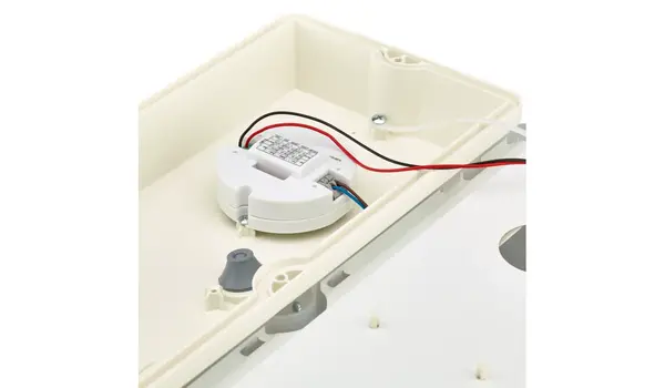 Philips LED Bulkhead - Ledinaire - WL055V - Wit - IP65 - 6W 600lm - 3000K Warm Wit - 374x150mm | Bewegingssensor Philips LED Bulkhead - Ledinaire - WL055V - Wit - IP65 - 6W 600lm - 3000K Warm Wit - 374x150mm | Bewegingssensor