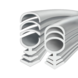 Kaderprofiel UNIVERSEAL+ – Aluminium – 25 m rol – Universeel inzetbaar – Voor kozijnafdichting & inbouwtoepassingen – Zilver met beschermfolie – Voor binnen- en buitentoepassing Kaderprofiel UNIVERSEAL+ – Aluminium – 25 m rol – Universeel inzetbaar – Voor kozijnafdichting & inbouwtoepassingen – Zilver met beschermfolie – Voor binnen- en buitentoepassing