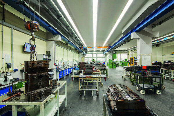 Ledvance Zakelijk: Professionele LED Verlichting & Armaturen Dimbare LED Montagebalk Waterdicht IP65 - 26W 3500Lm - 4000K Koel Wit | 150cm - DALI-2 Dimbaar