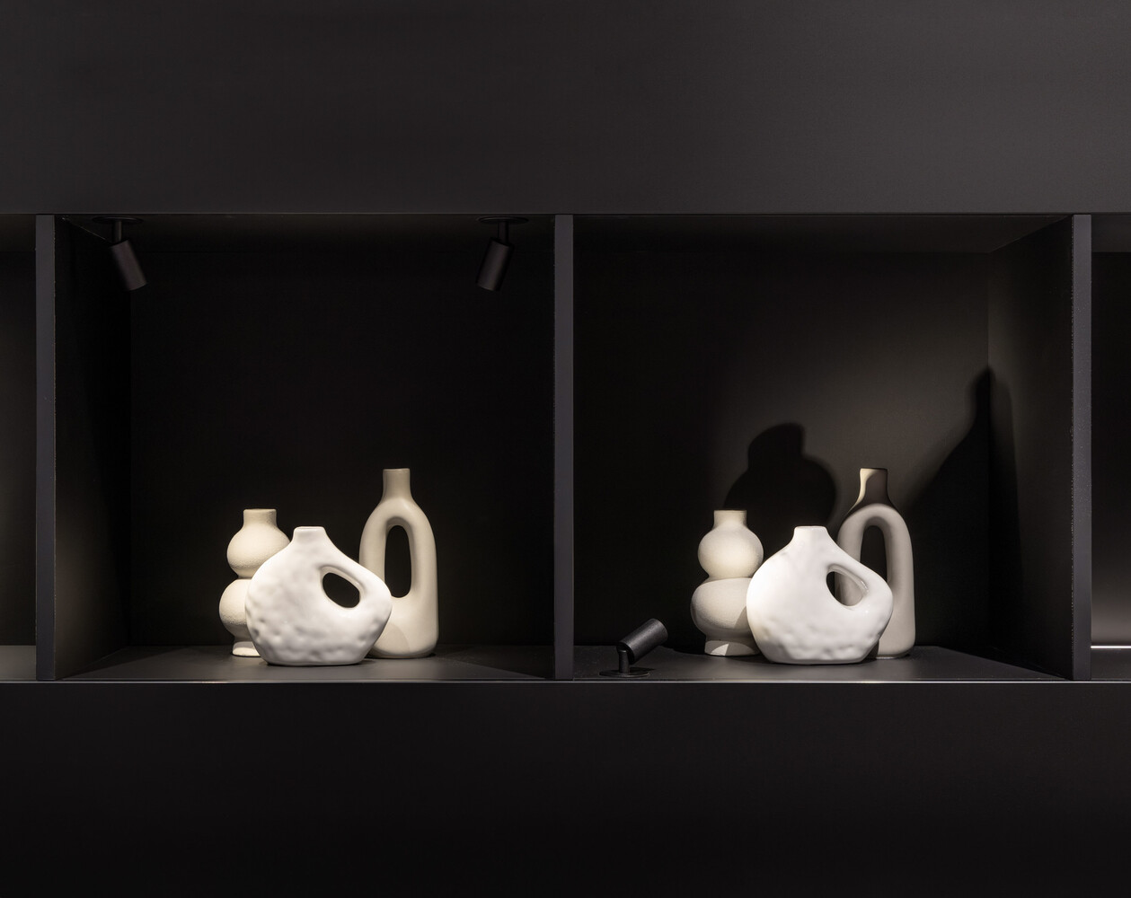 Intralight LED Inbouw Richtspot IP40 - Atos RVO 45MM - Mat Zwart - 9-5W 700-500lm - 2700K 927 Warm Wit | 59D - CRI92 - Zaagmaat 38MM Intralight LED Inbouw Richtspot IP40 - Atos RVO 45MM - Mat Zwart - 9-5W 700-500lm - 2700K 927 Warm Wit | 59D - CRI92 - Zaagmaat 38MM