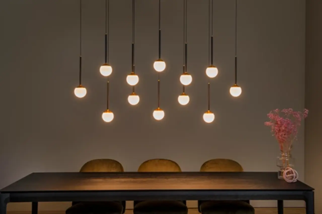 Lucide Dimbare LED Hanglamp Calina - Donker brons 12-Lichts - 84W 8400Lm – CCT 2200K/3300K Color Switch | TRIAC DIM - Koffie Lucide Dimbare LED Hanglamp Calina - Donker brons 12-Lichts - 84W 8400Lm – CCT 2200K/3300K Color Switch | TRIAC DIM - Koffie