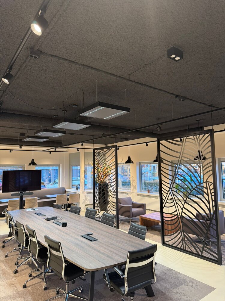 Ledvance Zakelijk: Professionele LED Verlichting & Armaturen | voor de installateur LED Paneel 60X60CM UGR16 Louvre - Aluminum Mat Zwart - 27.5W 4000Lm - 4000K 840 Koel Wit | IP20 Ledvance Zakelijk: Professionele LED Verlichting & Armaturen | voor de installateur LED Paneel 60X60CM UGR16 Louvre - Aluminum Mat Zwart - 27.5W 4000Lm - 4000K 840 Koel Wit | IP20