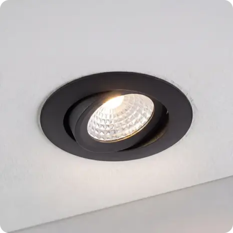 LCB LED Inbouwspot Dimbaar Zwart | 5W 630lm | 2700K 827 Warm Wit | IP65 | Zaagmaat 68-74mm LCB LED Inbouwspot Dimbaar Zwart | 5W 630lm | 2700K 827 Warm Wit | IP65 | Zaagmaat 68-74mm