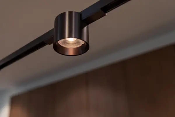 Lucide LED 48V LINIAL Lux Railspot Downlight 70MM - Geborsteld Gun Metal - 8W 700Lm | 60MM Hoog - 2700-4000K TW - Magnetisch Lucide LED 48V LINIAL Lux Railspot Downlight 70MM - Geborsteld Gun Metal - 8W 700Lm | 60MM Hoog - 2700-4000K TW - Magnetisch