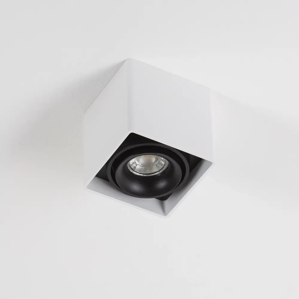 KS VERLICHTING LED Plafondlamp Richtspot Bjorn - Vierkant 93MM - Wit - 1-Lichts GU10 Fitting | Draaibaar & Kantelbaar - 5 jaar garantie KS VERLICHTING LED Plafondlamp Richtspot Bjorn - Vierkant 93MM - Wit - 1-Lichts GU10 Fitting | Draaibaar & Kantelbaar - 5 jaar garantie