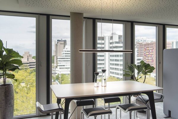 SLV: Innovatieve lichtoplossingen voor de zakelijke klant SLV ONE LINEAR 100 LED Hanglamp – Zwart – 104cm – 24W – 2500lm – 2700K/3000K – Up/Down – TRIAC Dimbaar SLV: Innovatieve lichtoplossingen voor de zakelijke klant SLV ONE LINEAR 100 LED Hanglamp – Zwart – 104cm – 24W – 2500lm – 2700K/3000K – Up/Down – TRIAC Dimbaar