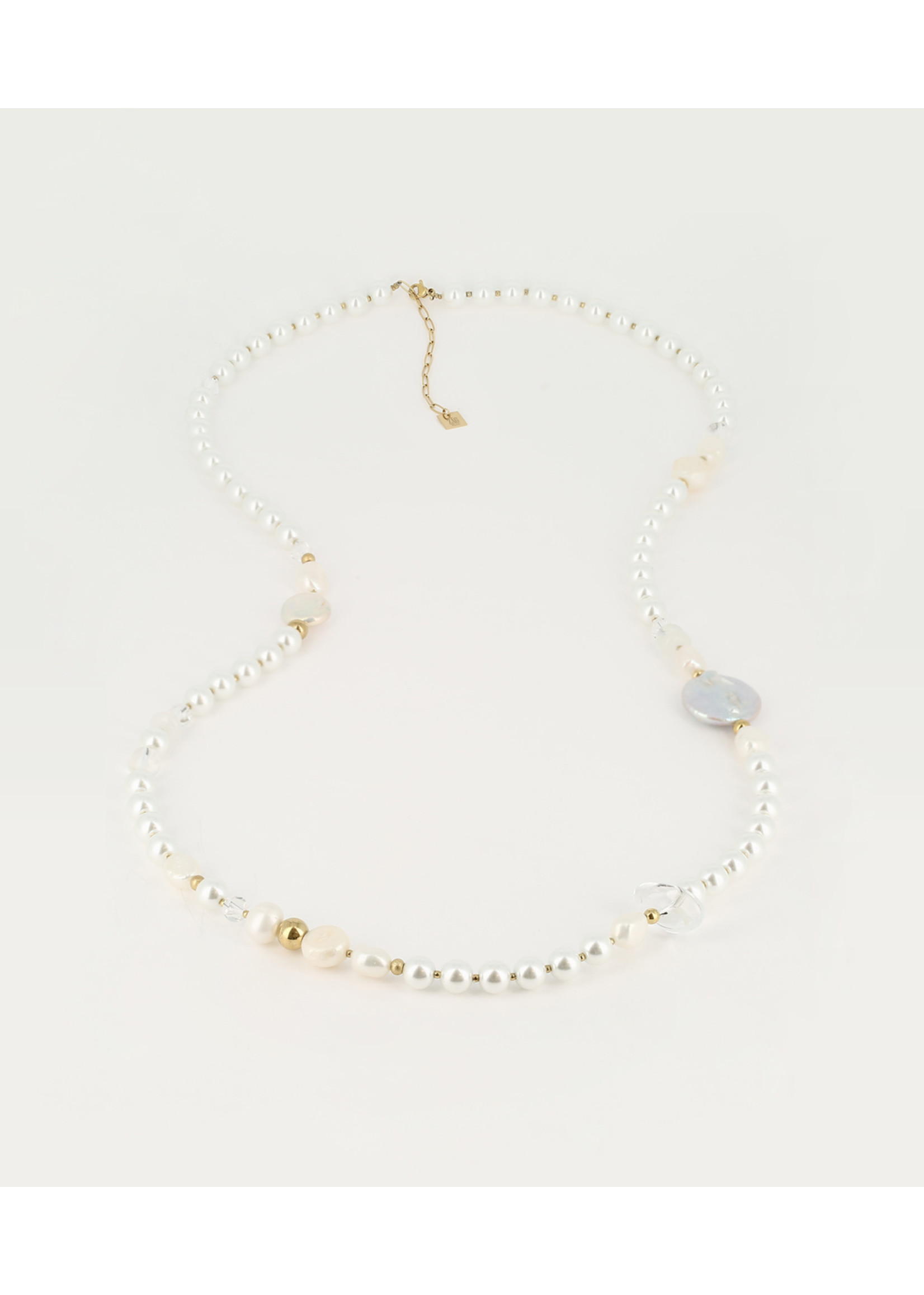 ZAG Bijoux Long Pearl Necklace
