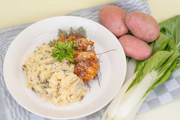 Botmas Stamppot Paksoi met Kip - RTE