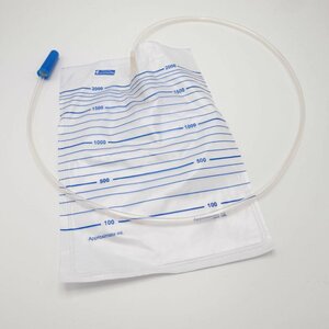 - Urinezak met uitlaat, terugslagklep en schuifventiel - 2 Liter