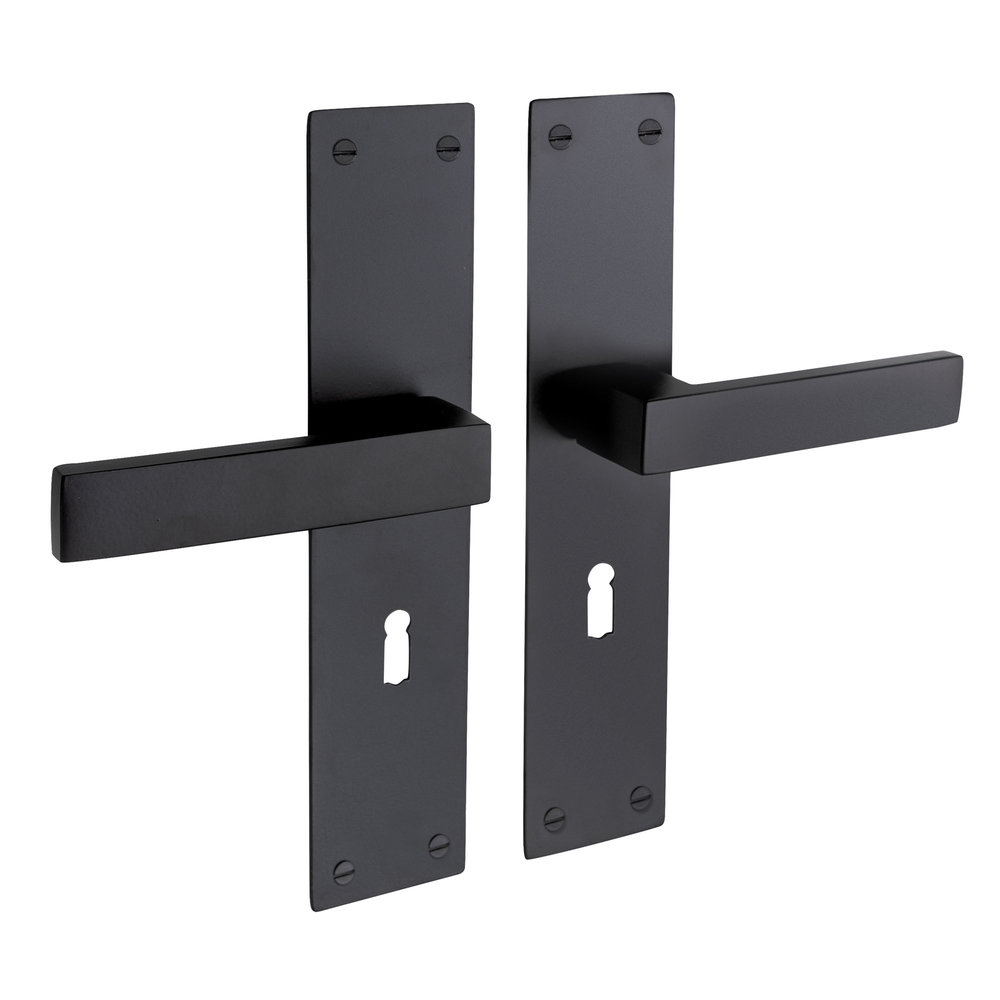 Mooi Deurbeslag Nova op schild in zwart en sleutelgat 55 mm Mooi Deurbeslag Nova op schild in zwart en sleutelgat 55 mm