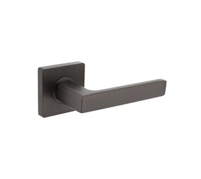 Intersteel Deurklink Hera op vierkante rozet antraciet grijs Intersteel Deurklink Hera op vierkante rozet antraciet grijs