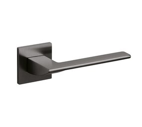 Olivari Deurklink Trend op rozet antraciet titaan PVD Olivari Deurklink Trend op rozet antraciet titaan PVD