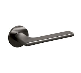 Olivari Deurklink Lotus op rozet antraciet mat titaan PVD Olivari Deurklink Lotus op rozet antraciet mat titaan PVD