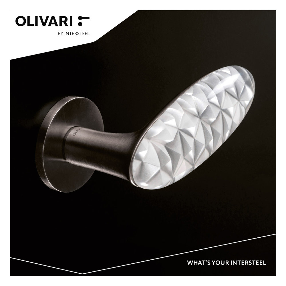 Olivari Deurklink Crystal Diamond op rozet antraciet mat titaan PVD Olivari Deurklink Crystal Diamond op rozet antraciet mat titaan PVD