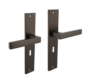 Intersteel Deurklink Hera op rechthoekig schild sleutelgat 56mm antracietgrijs. Intersteel Deurklink Hera op rechthoekig schild sleutelgat 56mm antracietgrijs.