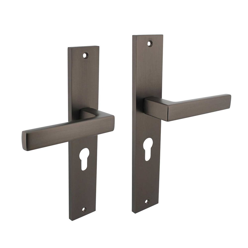 Intersteel Deurklink Hera op rechthoekig schild cilindergat 55 mm antraciet grijs Intersteel Deurklink Hera op rechthoekig schild cilindergat 55 mm antraciet grijs