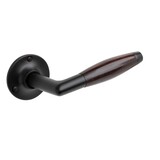 De Oude Deurklink Deurklinken Retro palissander geveerd in mat zwart met ronde rozetten De Oude Deurklink Deurklinken Retro palissander geveerd in mat zwart met ronde rozetten