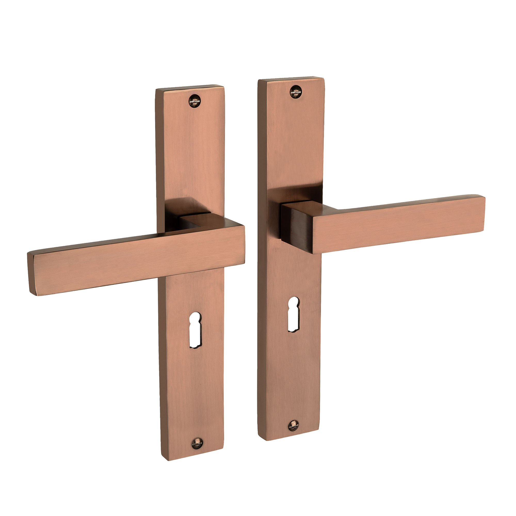 Mooi Deurbeslag Lusso geveerd op schild sleutelgat 55mm mat brons