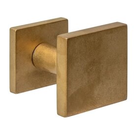 Intersteel Vaste voordeurknop vierkant 64x64mm éénzijdige montage PVD messing getrommeld Intersteel Vaste voordeurknop vierkant 64x64mm éénzijdige montage PVD messing getrommeld