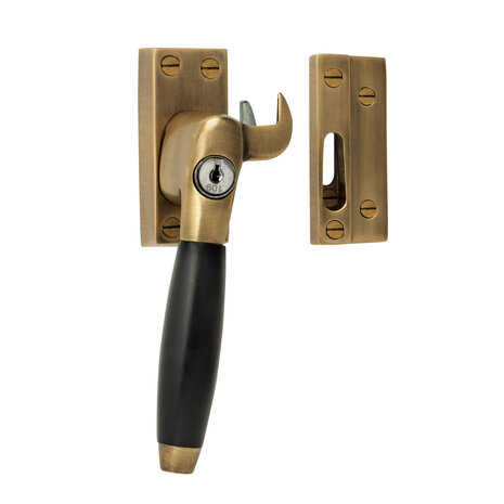 De Oude Deurklink Raamsluiting antiek messing met slot links De Oude Deurklink Raamsluiting antiek messing met slot links